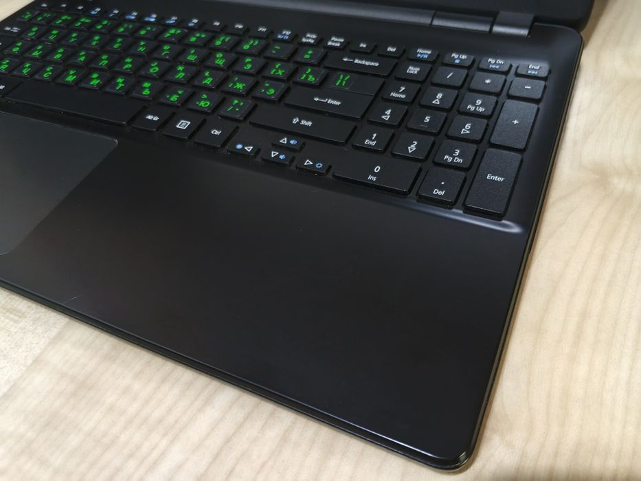 ACER E5-571 15,6" HD / CORE™ i5-4210U / 6GB DDR3L / 500GB HDD / DVD-RW