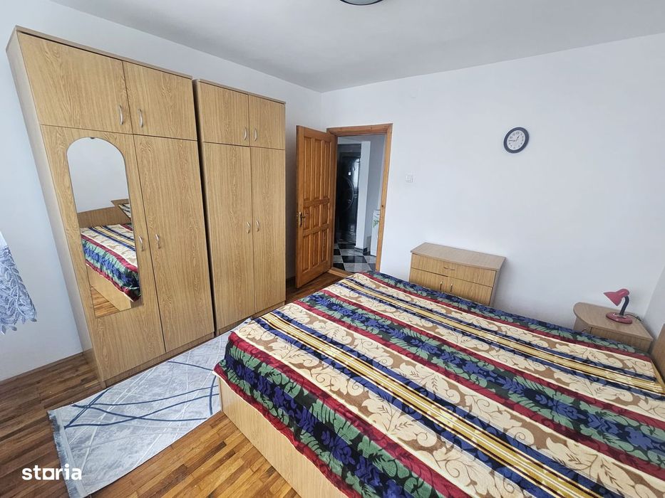 Apartament cu 2 camere de închiriat în Curtea de Argeș.