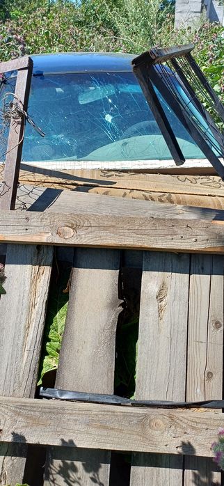 Продам на разбор киа шума 2