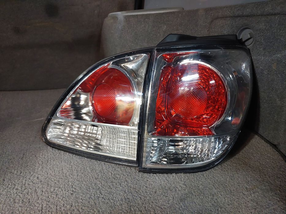 Фонари задние Lexus RX300, Harrier 97-03