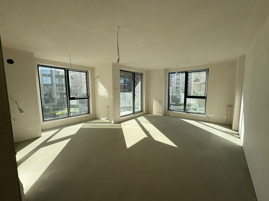 Продава се Тристаен апартамент в София, Манастирски ливади - 103 кв.м за 1441 €/кв.м - Снимка #2