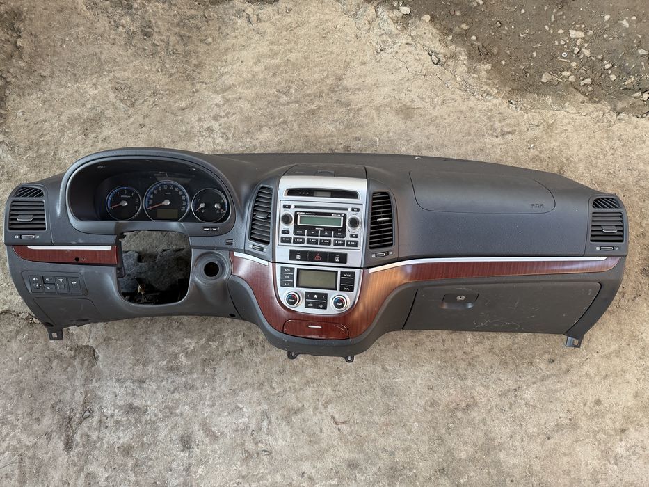 Hyundai Santa Fe 2 Хюндай Санта фе арматурно табло