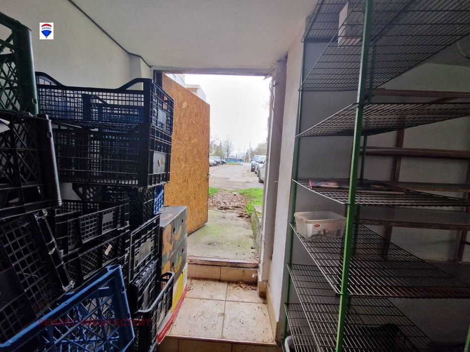 Търговски обект / магазин под наем кв. Здравец Изток