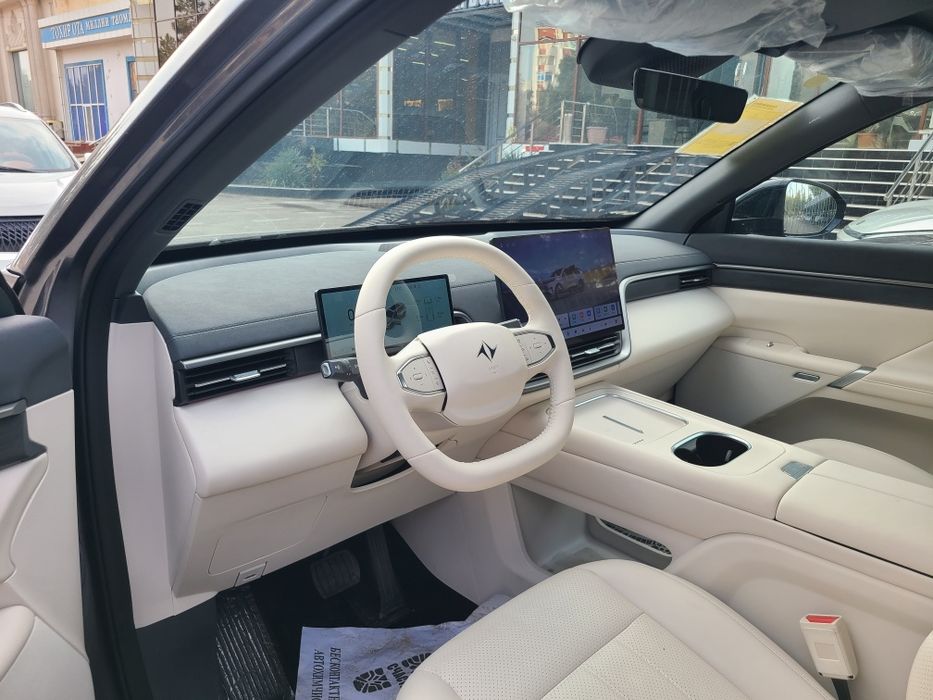 Dongfeng 008 Hybrid — Gibrid SUV (Krossover)