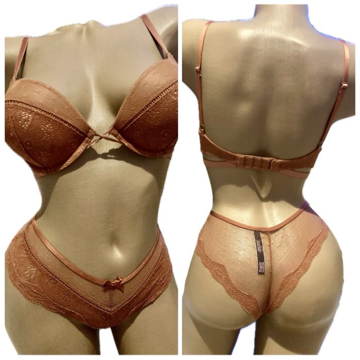 Set lenjerie Victoria’s Secret
