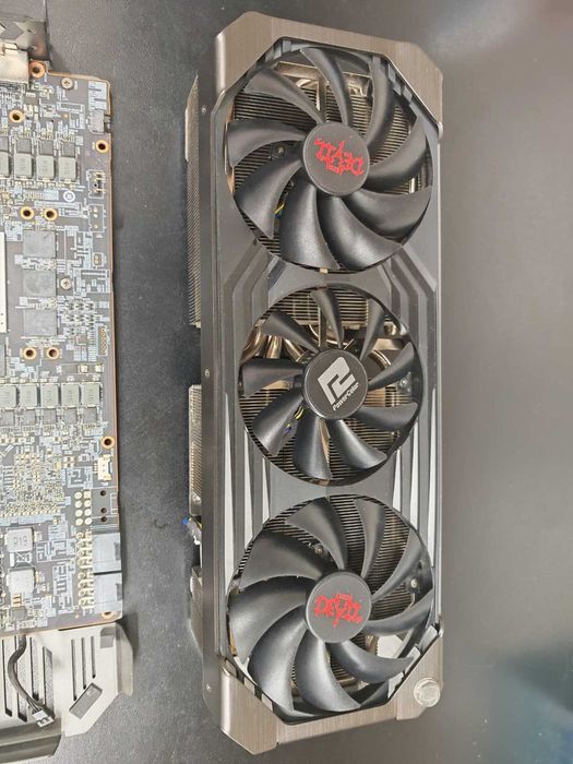 Red Devil 6800XT 16gb  2 bucati la pret de una !