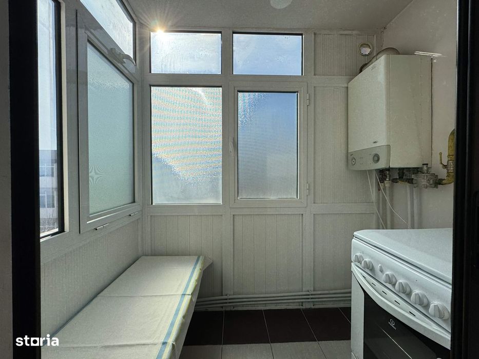 3 cam, decomandat, 60mp, et.4 cu acoperis,  mobilat+utilat, zona D-uri