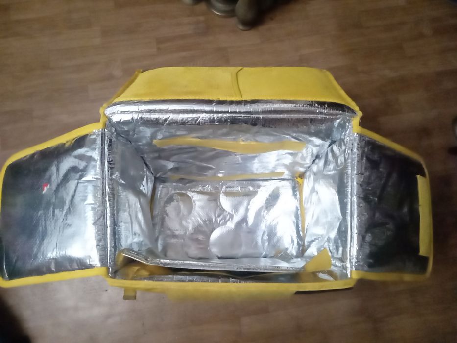 Курьерские рюкзаки Яндекс Wolt еда