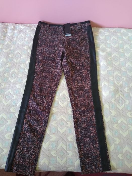 Клинове и панталони