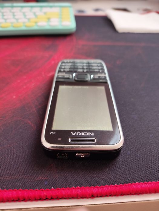 Nokia E52 Black retro