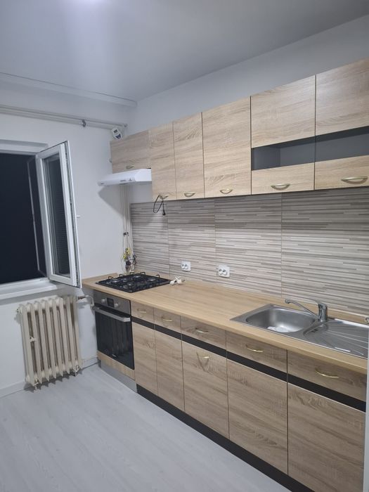 Inchiriez garsoniera pe termen lung / zona vest
