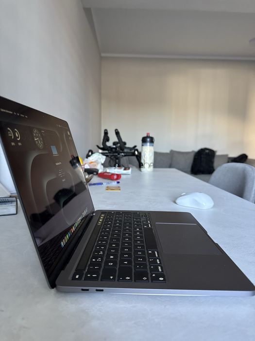 Apple MacBook Pro 13”  M1 2020 16gb/512gb