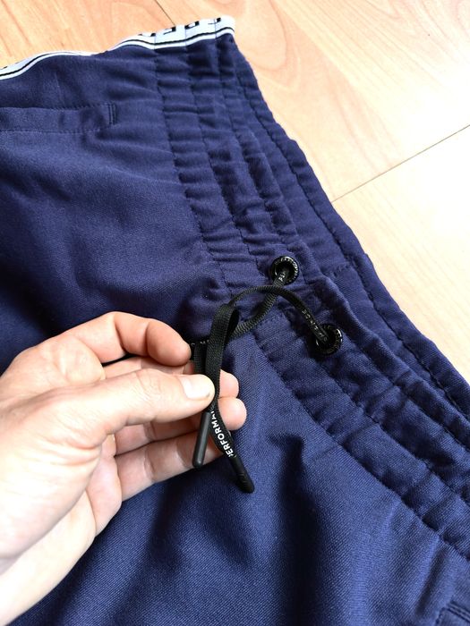 Pantaloni pants joggers sweats tapered Peak Performance navy poliester