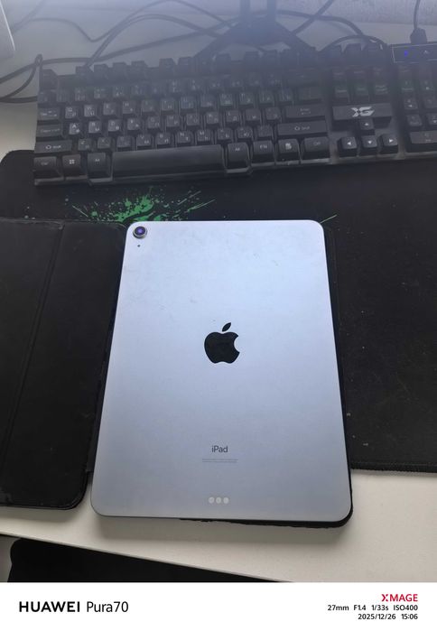 iPadAir4  blue 64gb ‘