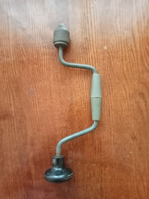 Продам цена за одну вещь дрель