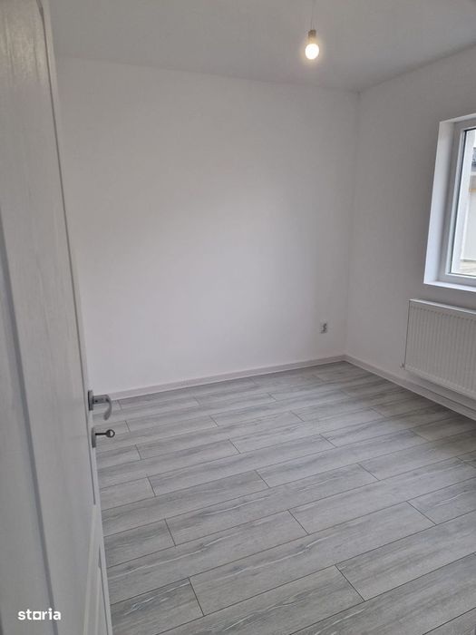 Apartament 2 camere decomandat, balcon, Lunca Cetatuii-69500 euro