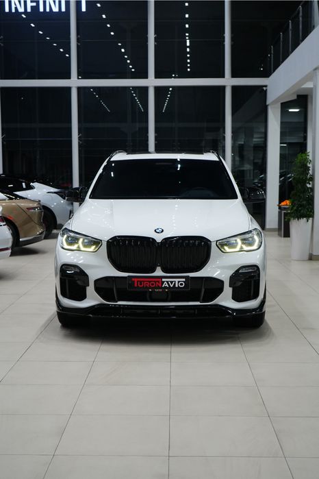 BMW X5 M50i 2019