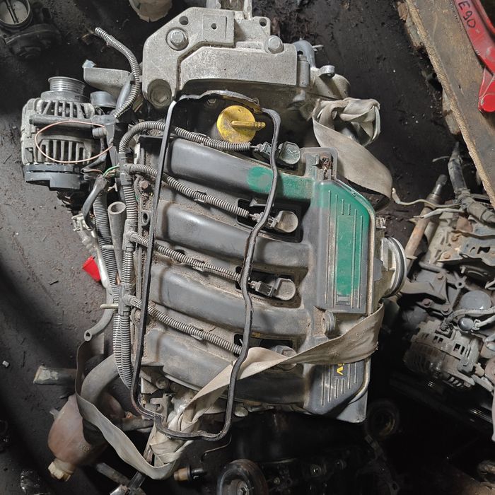 мотор двигатель lada largus  renault