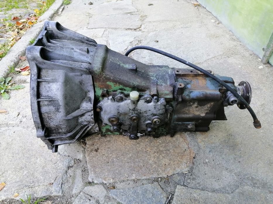 Мерцедес 307 на части