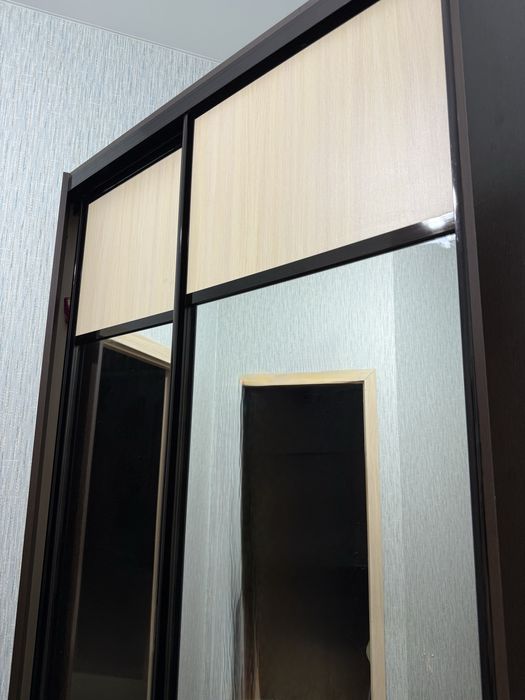 Продам прихожую (угловая)