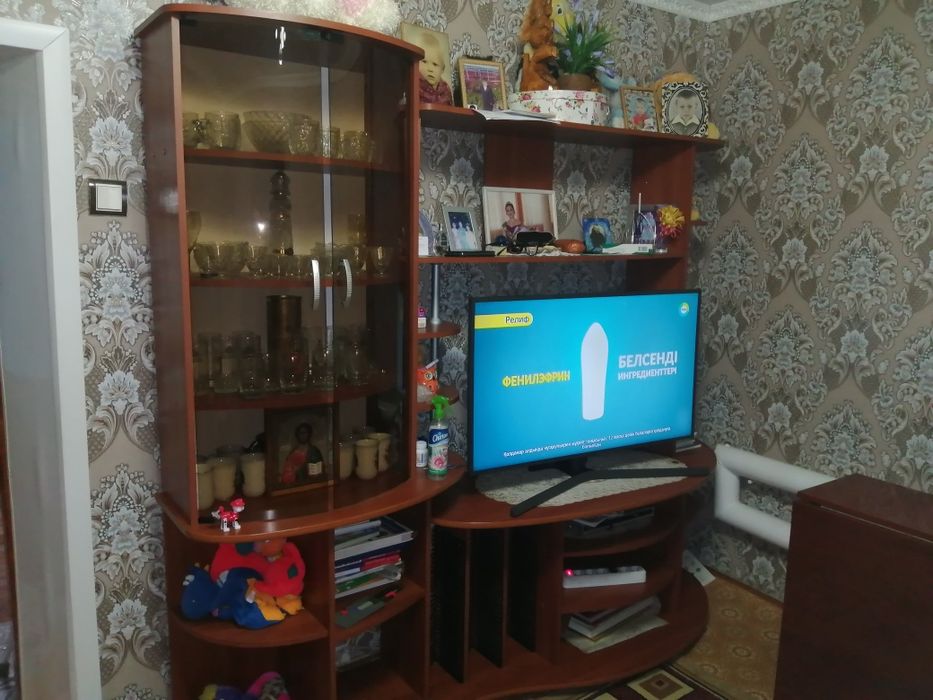 Продам стенка горка под телевизор