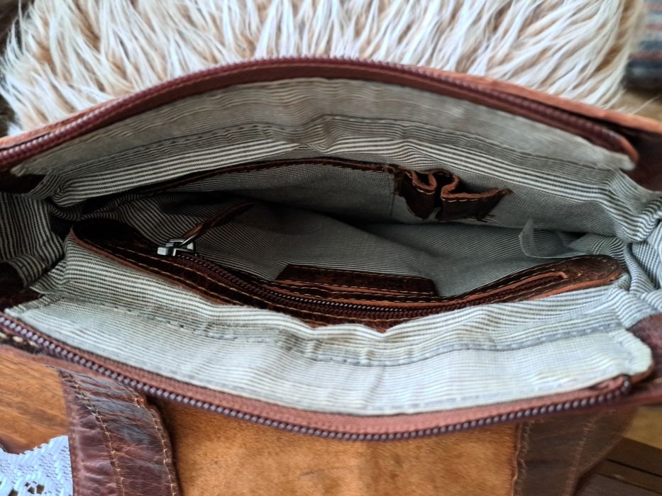 Продавам мъжка кожена чанта