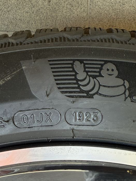 Mercedes GLS GLE R21 Чисто нов комплект крайна Цена