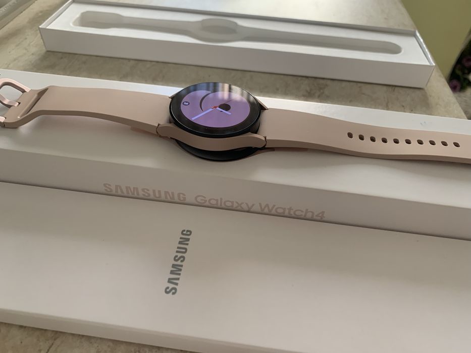 Часовникът  Samsung Galaxy Watch 4