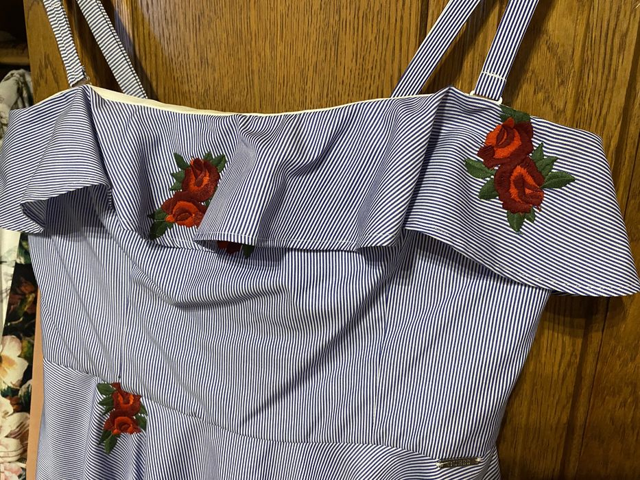 Rochie de vara originala GUESS marimea 42