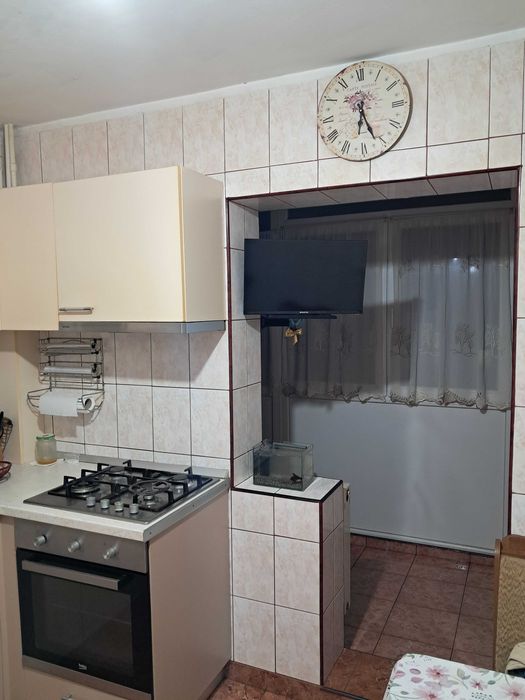 Apartament 3 camere de vanzare