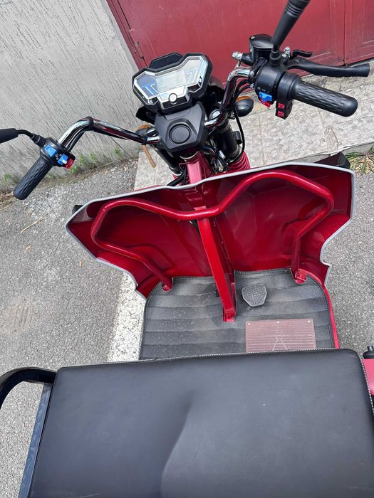 Triciclu Electric KUBA GL 15000 cu motor de 1500W si autonomie de 70km