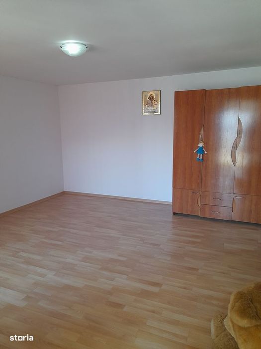 Casa de vânzare com. Florica