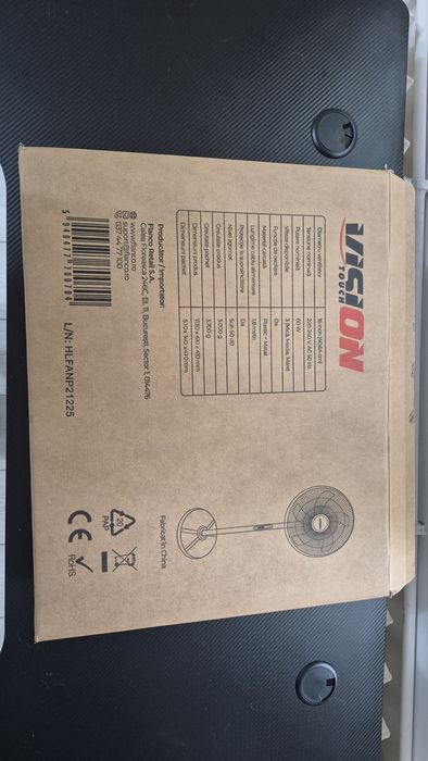 Ventilator de podea Vision Touch 60W cu telecomandă (Folosit o lună)