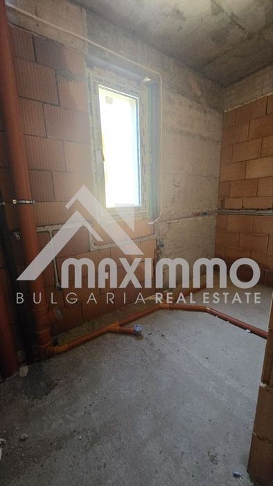 Продава се Тристаен апартамент в Варна, Виница - 105 кв.м за 1334 €/кв.м - Снимка #3