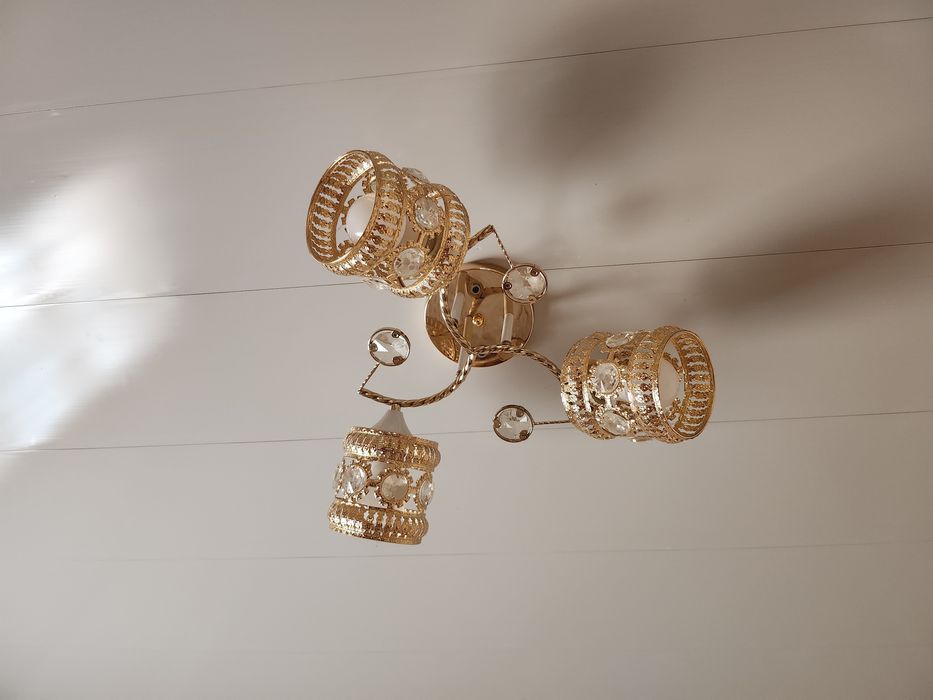 Люстры в отличном состоянии