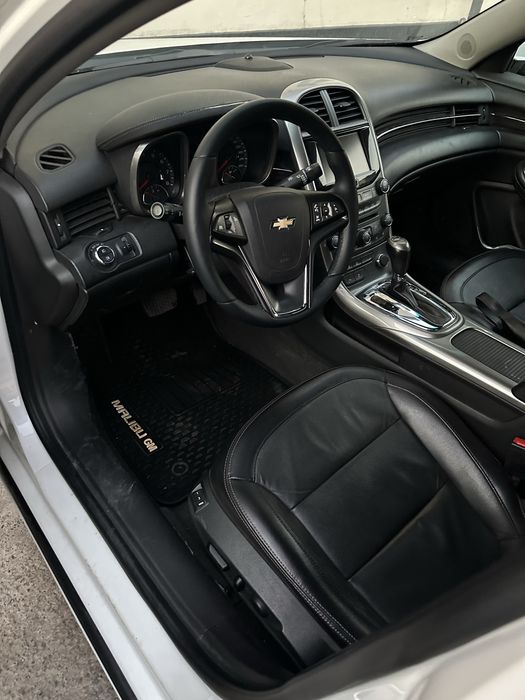 Srochna Malibu 1 aftomat 3 poz oq jemchuk 2015. 15 holati yahshi