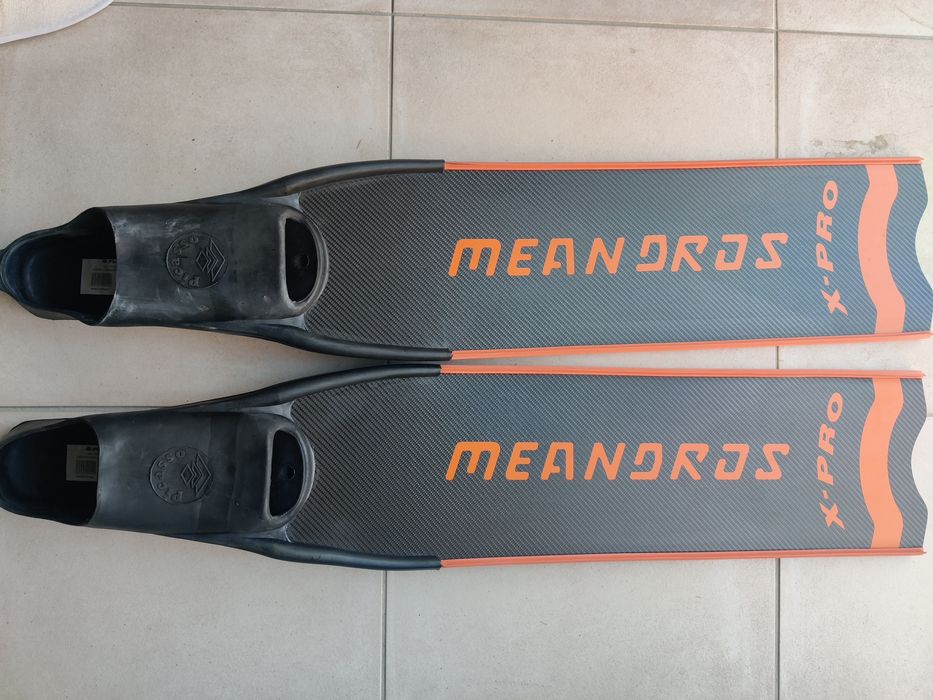 Карбонови плавници Meandros