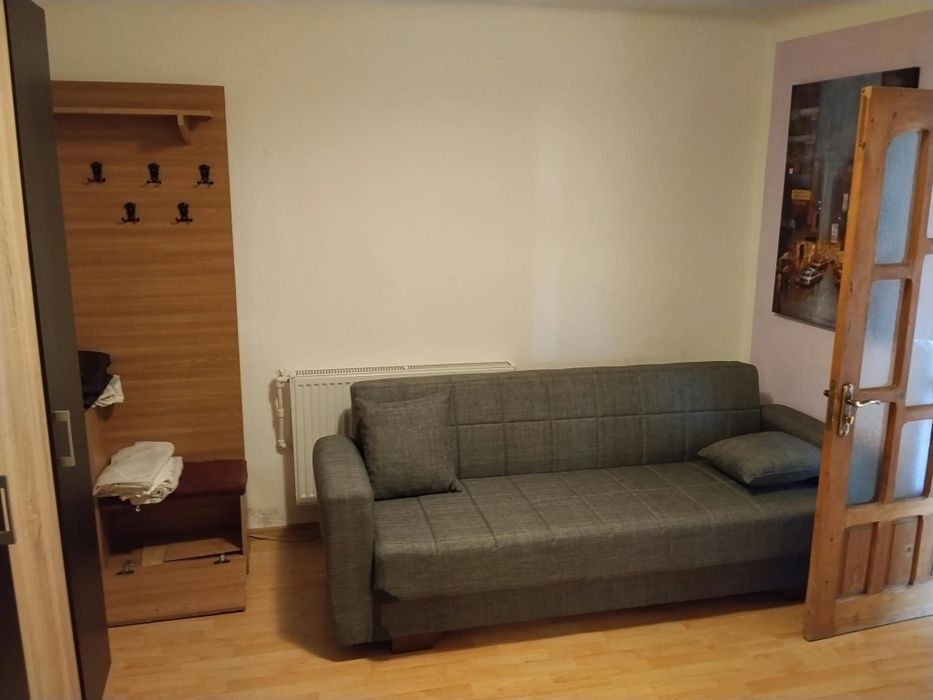 Închiriez  în Iași, Bucium ,casa 2 camere decomandate.i