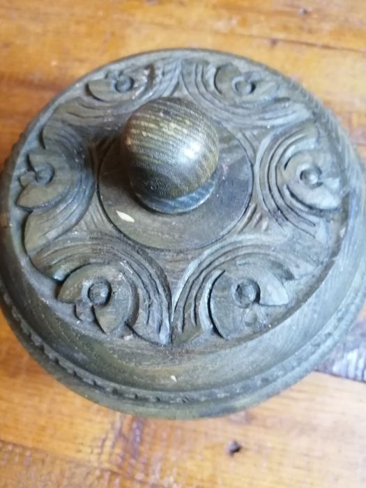 Кутия за бижута. Тоалетка. Сейф