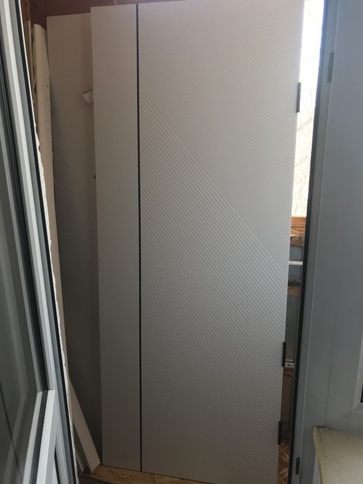 Двери новые