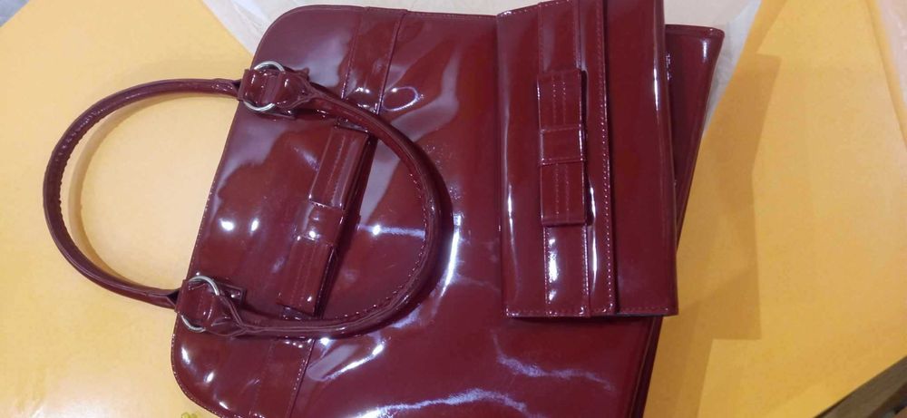 Сет от дамска елегантна чанта и портмоне