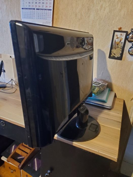 LG монитор  Flatron