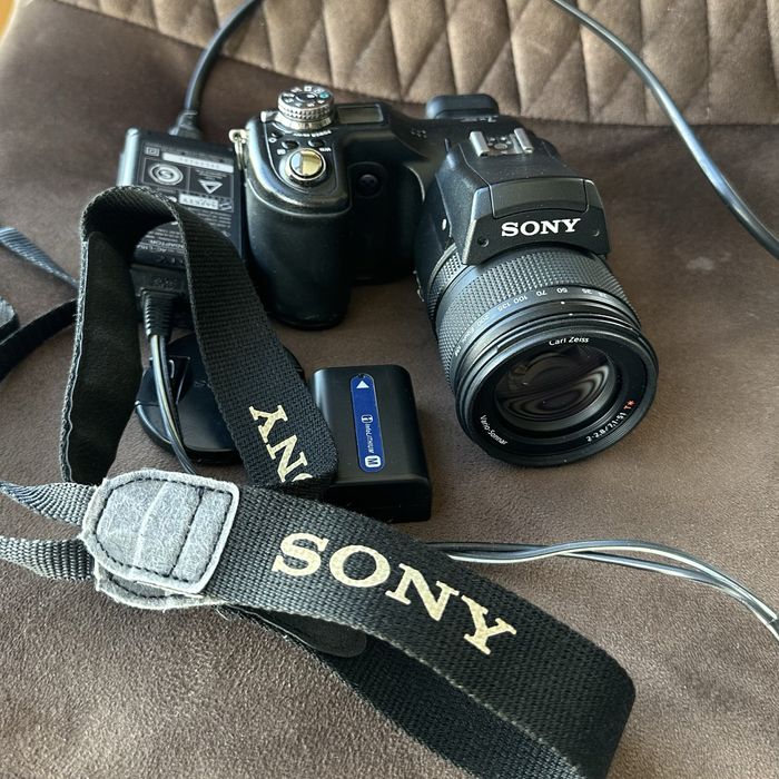 Sony sybershot DSC f828