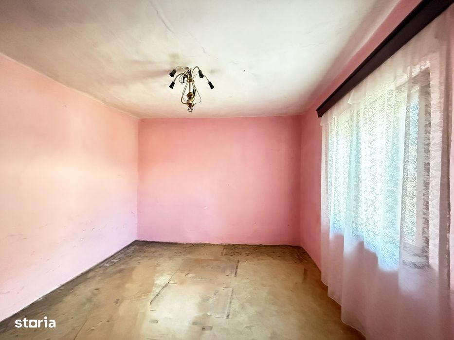 Rahova-Piatra Alba | Casa cu 2 Camere-Teren 184 mp | Toate Utilitatile