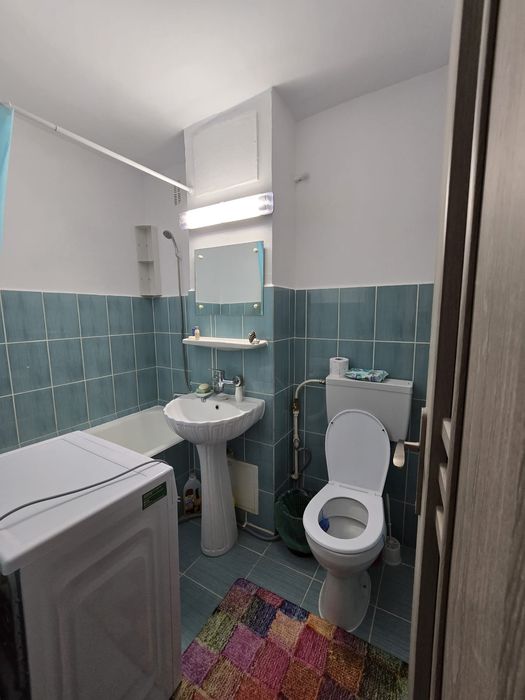Garsoniera frumoasa, centru-zona Ciuperca renovata,izolata,contorizata