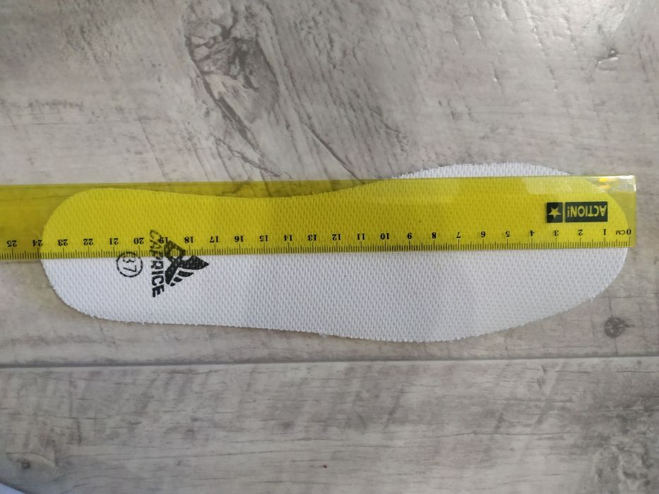 Продам новые кеды