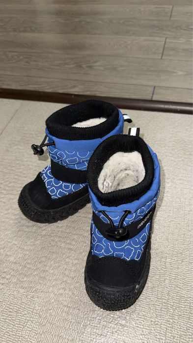 Зимние ботинки для ребенка