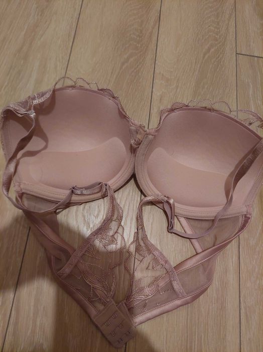 Дантелен красив сутиен 80 B