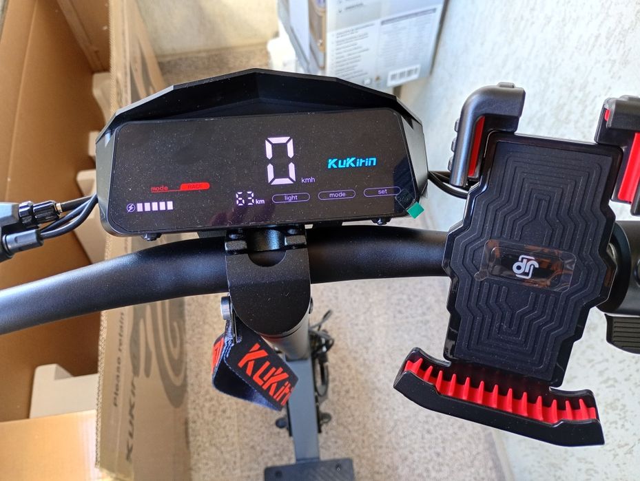 Trotinetă kukirin g2 2025 pliabilă încă în garanție +accesorii