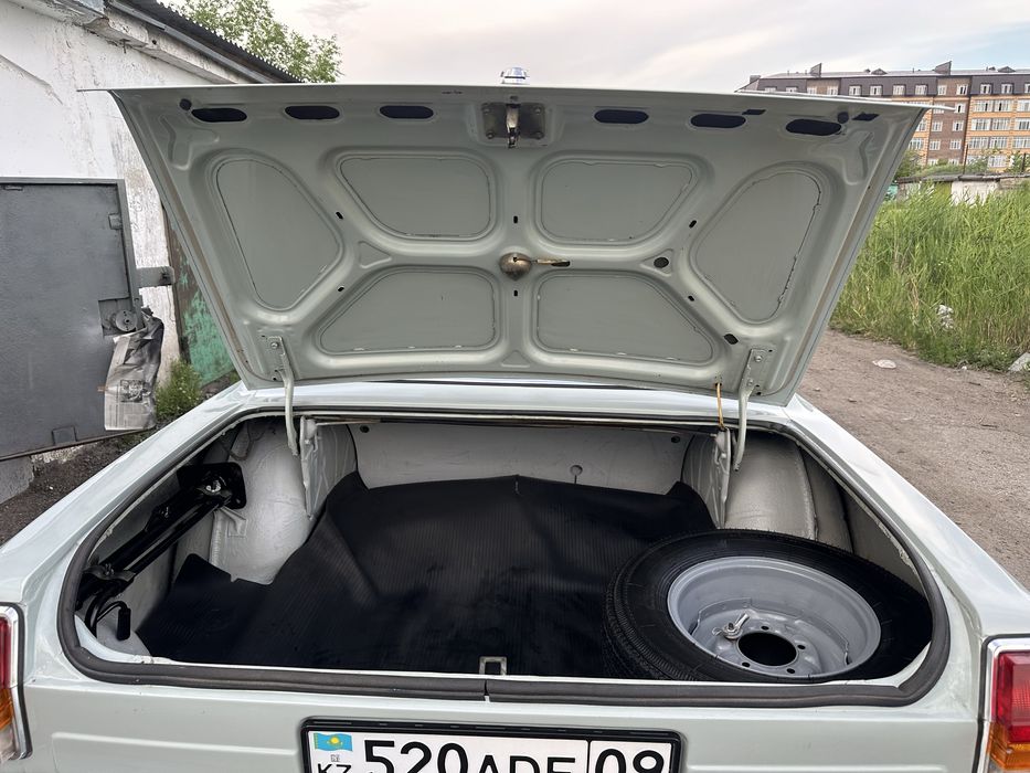 Автомобиль Волга ГАЗ-2410.